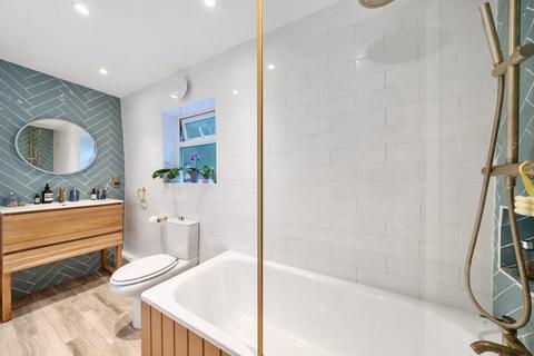 32 Combedale Road, London, SE10 0LG