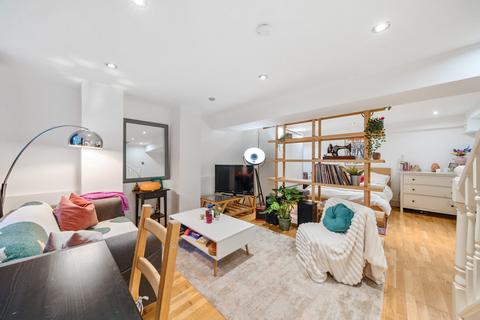 32 Combedale Road, London, SE10 0LG