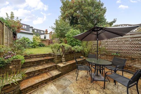32 Combedale Road, London, SE10 0LG
