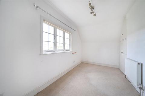 2 bedroom apartment for sale, Elm Park Road, Pinner, Middlesex