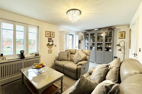 5 Gala Avenue, Swanley, BR8 8FD