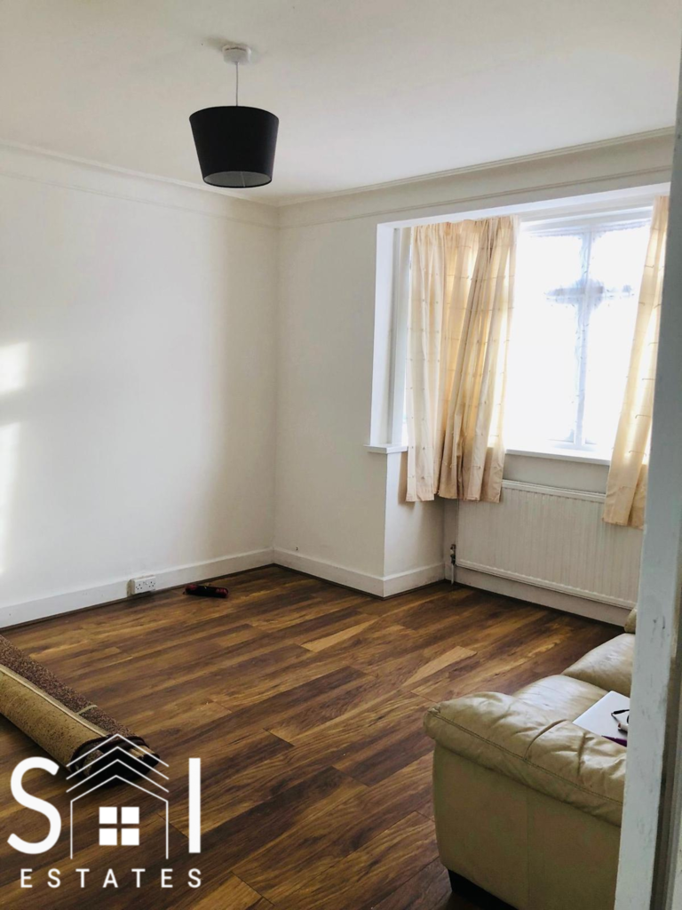 BEDROOM4.png