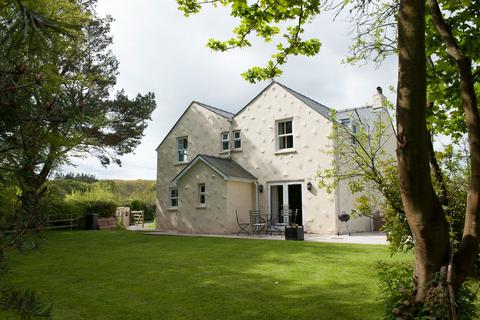 4 bedroom detached house to rent, Garden Pitts, Landshipping, Narberth