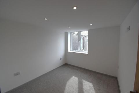 2 bedroom flat to rent, Flat 2, Coinagehall Street, Helston