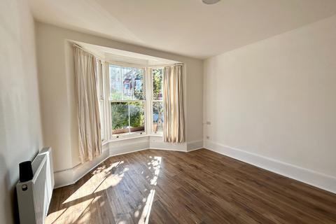 1 bedroom apartment to rent, Constable Road, Felixstowe