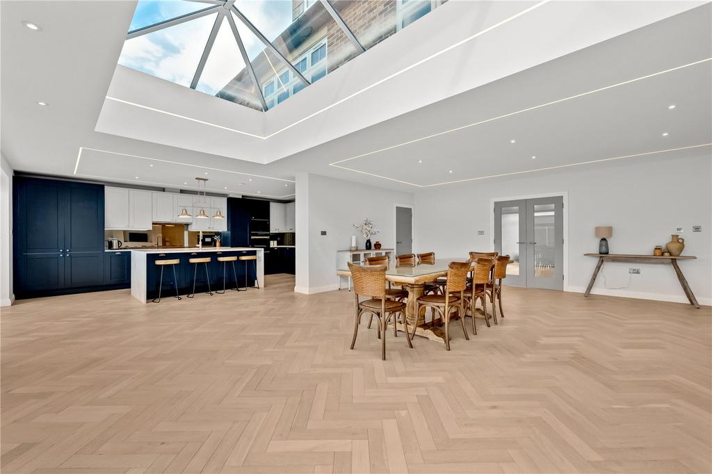 Kitchen/Dining
