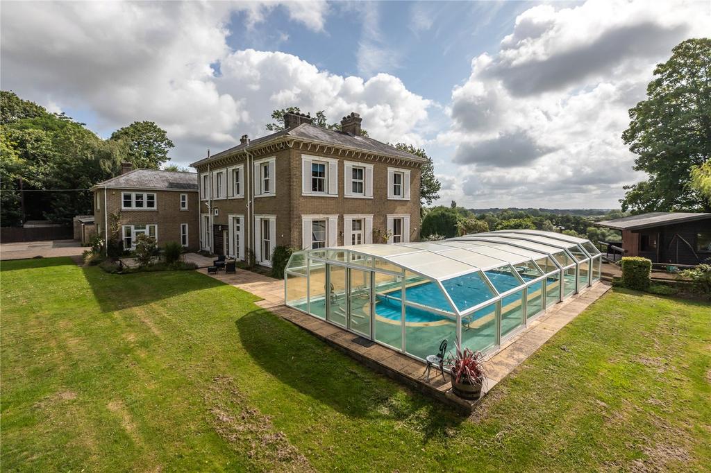 Garden/Swimming Pool