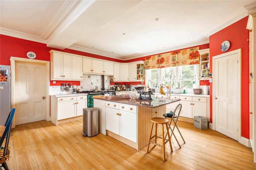 Kitchen/Breakfast