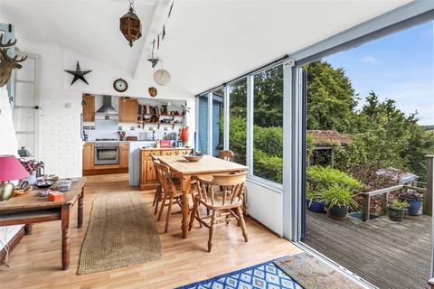 63 Mill Street, Torrington, EX38 8AL