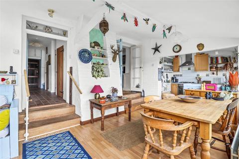 63 Mill Street, Torrington, EX38 8AL