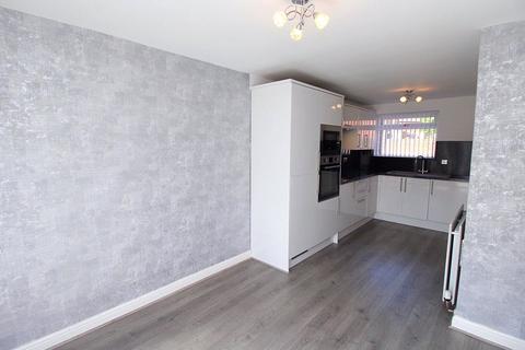 3 bedroom terraced house to rent, Fairspring, Tyne and Wear NE5