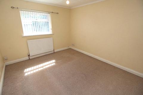 3 bedroom terraced house to rent, Fairspring, Tyne and Wear NE5