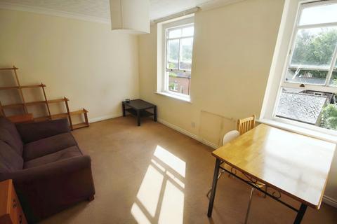 2 bedroom apartment to rent, Crossgate, Durham DH1