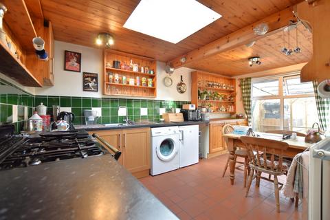 84 Badsey Lane, Evesham, WR11 3BA