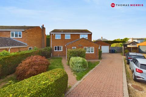 4 bedroom detached house for sale, Burberry Road, St. Neots PE19