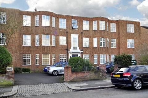 1 bedroom apartment to rent, Richmond Court, London SW20