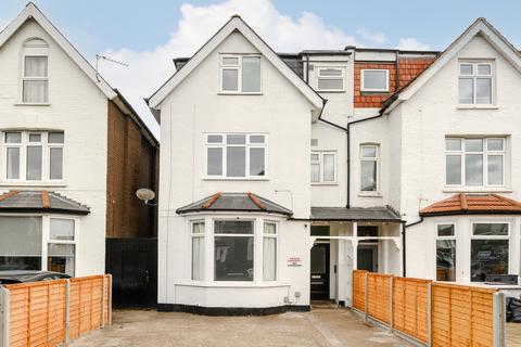 Flat 2, 206 Queens Road, London, SW19 8LY