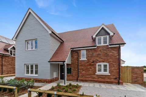 4 bedroom detached house for sale, Brimstone Place, Little Dunmow CM6