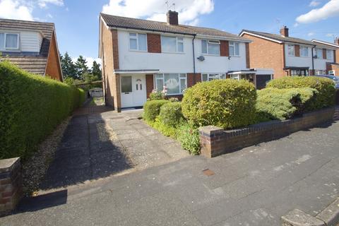 3 bedroom semi-detached house for sale, Oakridge Road, Warwickshire CV32