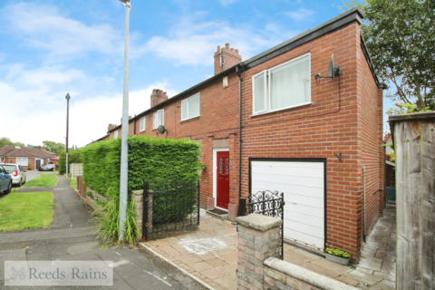 3 bedroom end of terrace house to rent, Spinney Mead, Cheshire SK10