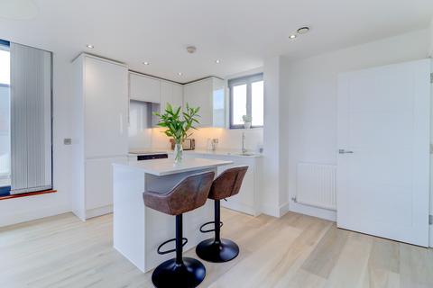 2 bedroom penthouse for sale, Easton Street, Buckinghamshire HP11