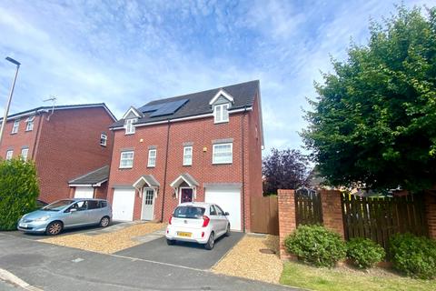 3 bedroom semi-detached house to rent, Clonners Field, Nantwich CW5