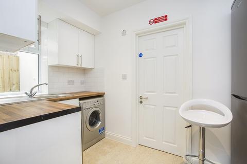 House share to rent, Kingston Road, Essex IG1