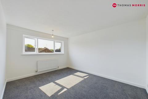 3 bedroom end of terrace house to rent, Duck Lane, St Neots PE19