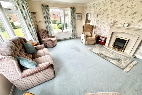 2 bedroom apartment for sale, Bedale Avenue, North Yorkshire YO12