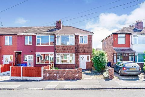 3 bedroom end of terrace house for sale, Lostock Avenue, Cheshire WA5