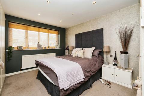 18 Belgrave Mount, Wakefield, WF1 3SB