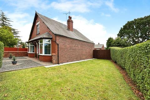 3 bedroom bungalow to rent, High Street, Lancashire WN8