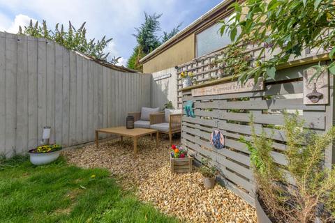 12 Halford Close, South Witham, Grantham, NG33 5SL