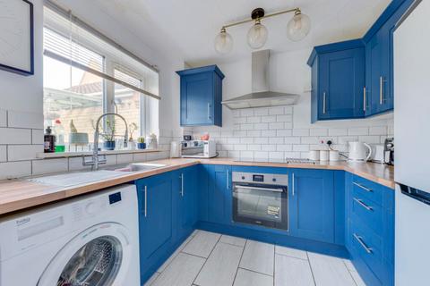 12 Halford Close, South Witham, Grantham, NG33 5SL