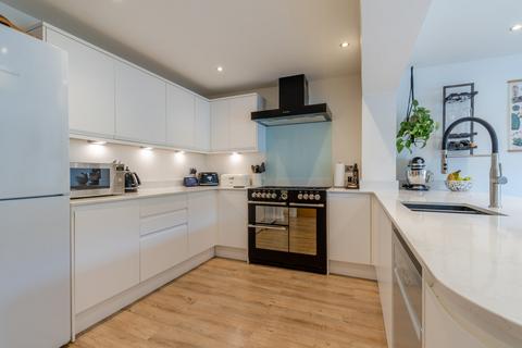 18 Albert Road, Cheltenham, GL52 2QX