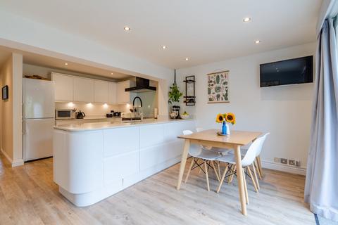 18 Albert Road, Cheltenham, GL52 2QX
