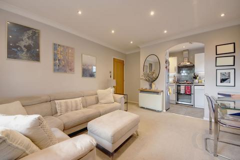 1 bedroom flat for sale, Park Lodge, Watford, WD25