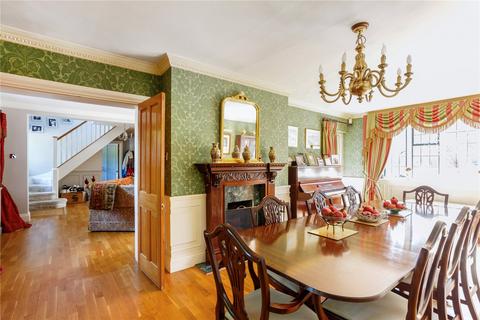 46 Beech Waye, Gerrards Cross, SL9 8BL