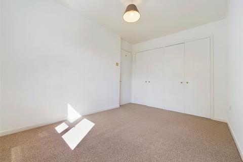 35 Azalea Drive, Up Hatherley, Cheltenham, GL51 3EA