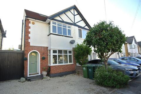 3 bedroom semi-detached house for sale, Linkscroft Avenue, Ashford TW15