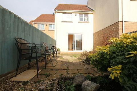 2 bedroom terraced house to rent, Broadoak Road, Langford