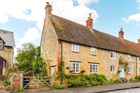 3 bedroom end of terrace house for sale, High Street, Weston Underwood, Buckinghamshire, MK46