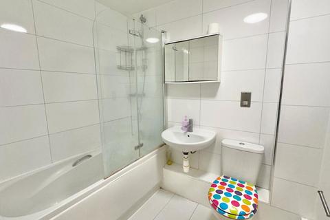 Flat 7, Balmoral House Honeypot Lane, Stanmore, HA7 1JN
