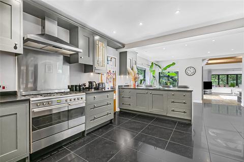 5 bedroom detached house for sale, Kentish Lane, Brookmans Park, Hertfordshire, AL9