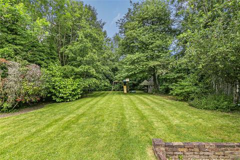 5 bedroom detached house for sale, Kentish Lane, Brookmans Park, Hertfordshire, AL9