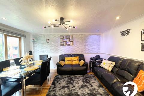 2 bedroom maisonette for sale, Stoneycroft Close, London, SE12