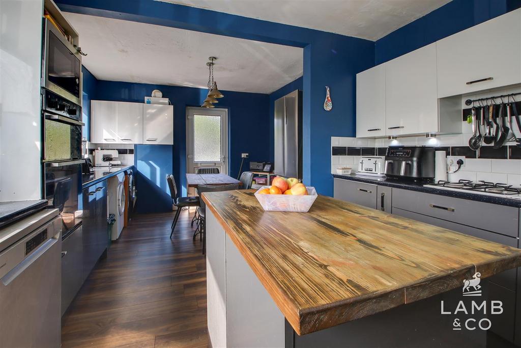 Kitchen/dining room