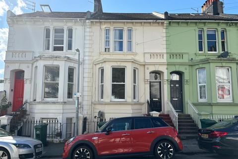 1 bedroom flat to rent, Warleigh Road, Brighton