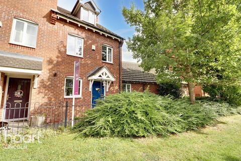 3 bedroom townhouse for sale, Fox Hollow, Witham St Hughs