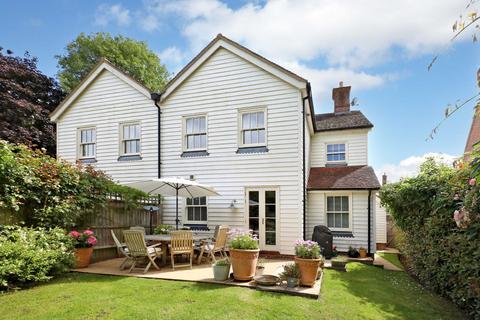 4 bedroom semi-detached house for sale, Orchard Green, Beaconsfield, HP9